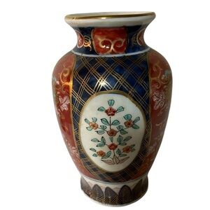 Original Vintage cloisonné enameled Japanese Gold Hand Painted Vase